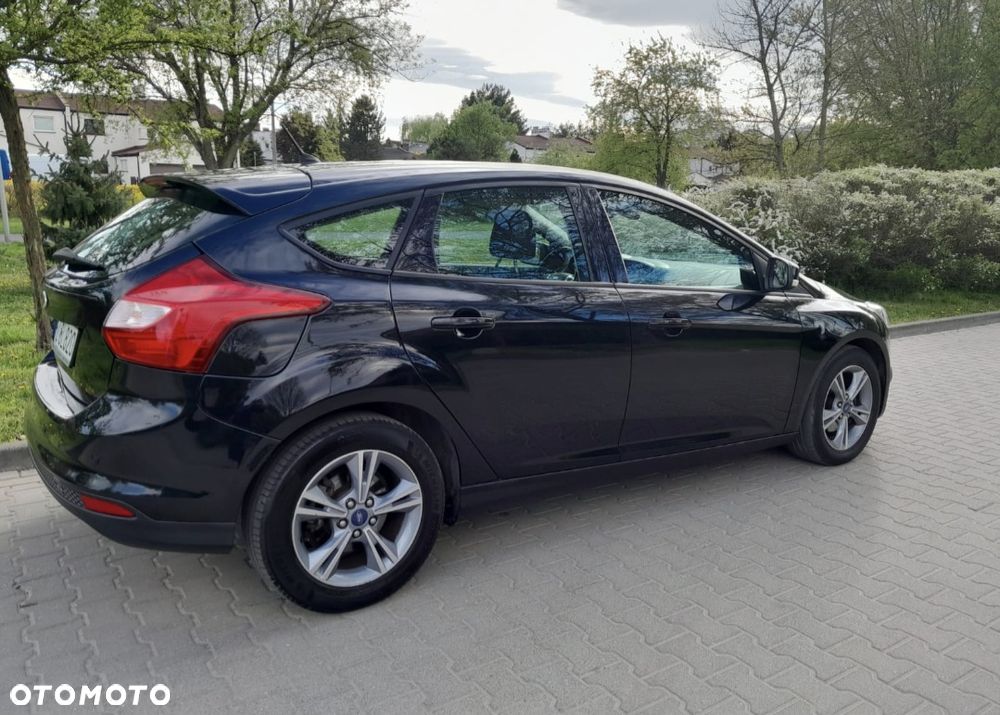 Ford Focus 1.6 TDCi DPF SYNC Edition - 12