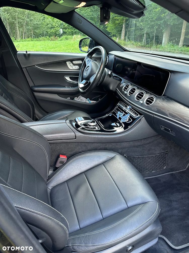 Mercedes-Benz Klasa E 220 d 4-Matic All-Terrain - 12