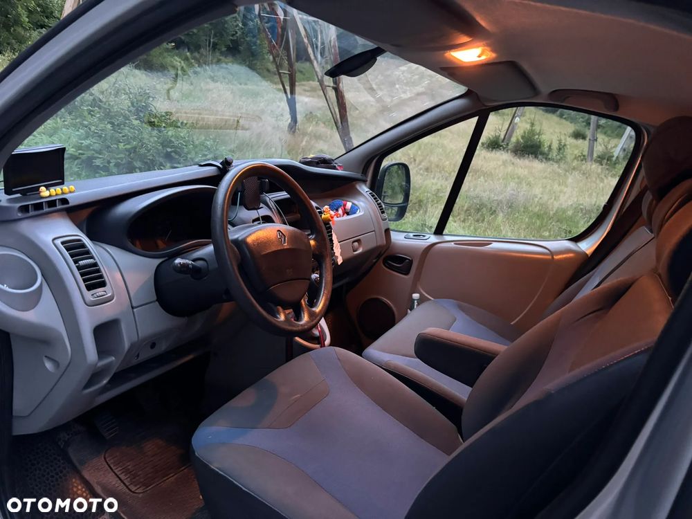 Renault Trafic - 15