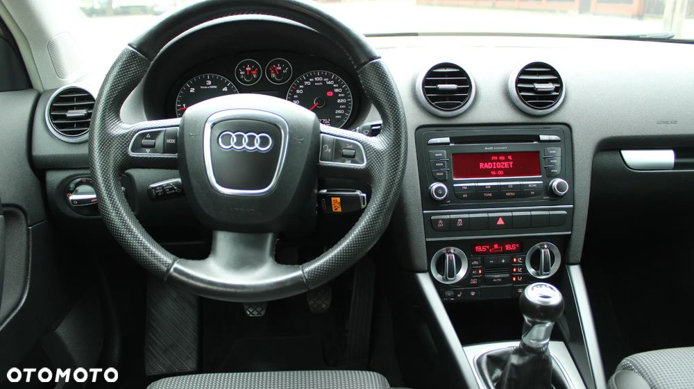 Audi A3 Sportback 1.6 TDI Attraction - 27