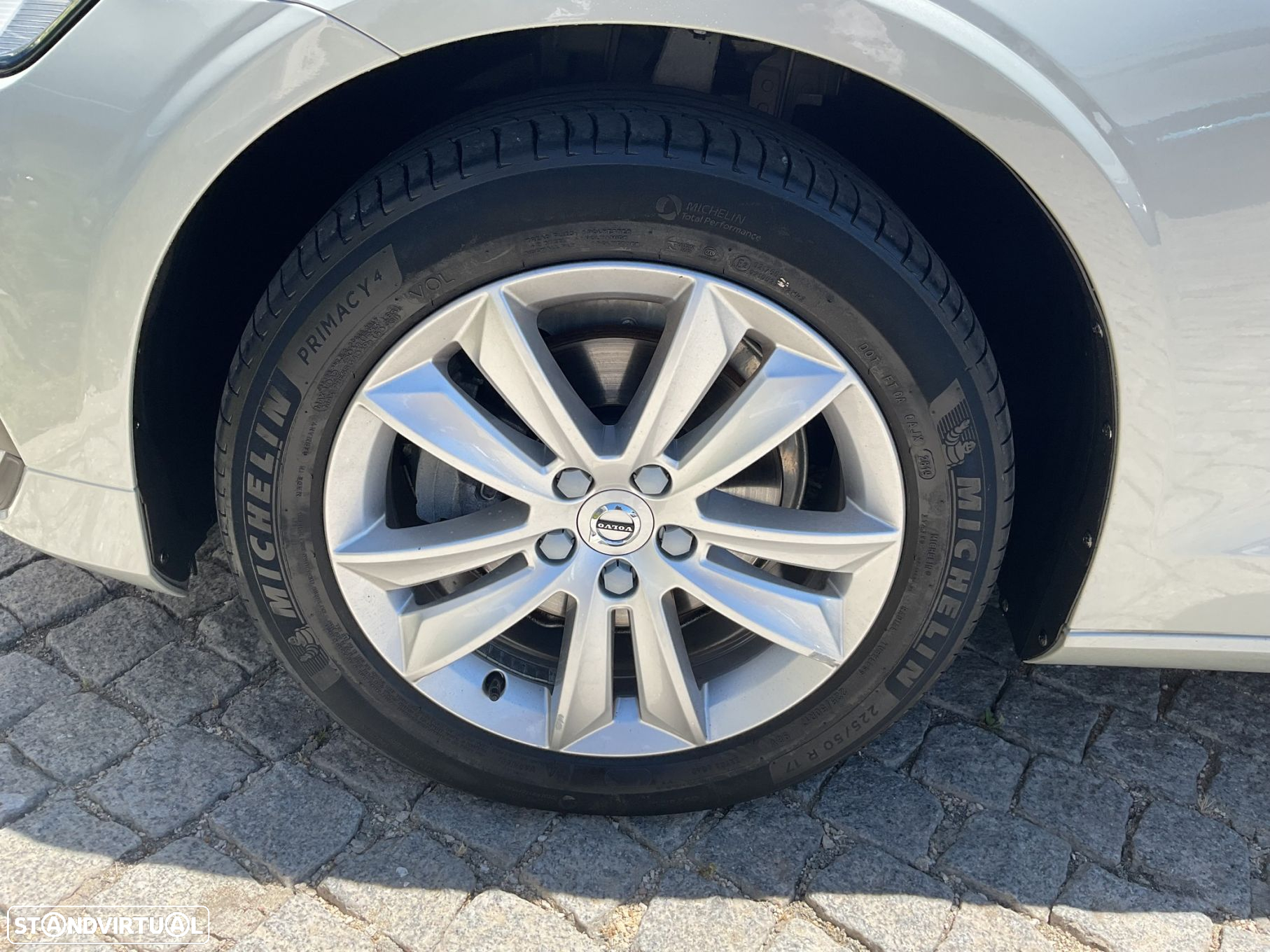 Volvo V60 2.0 D3 Momentum - 14