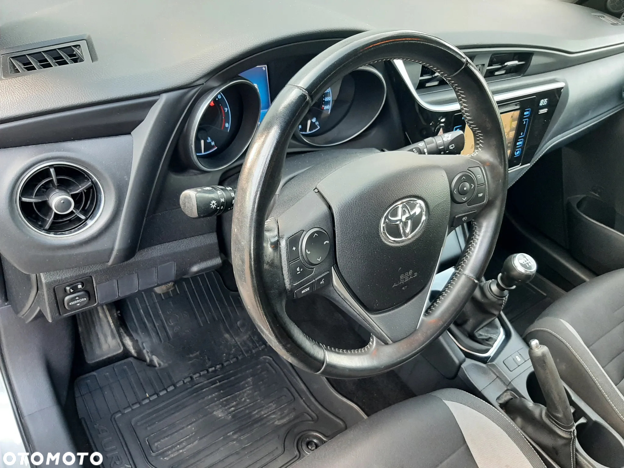 Toyota Auris 1.6 Comfort - 12