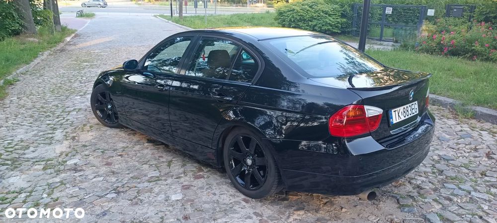 BMW Seria 3 320i - 4
