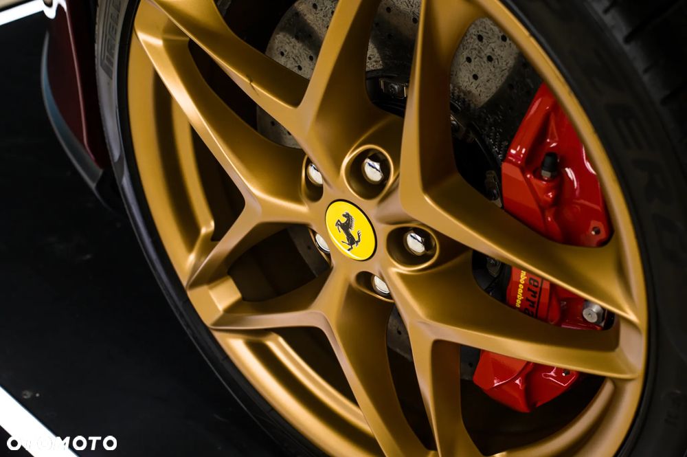 Ferrari Roma Spider - 14