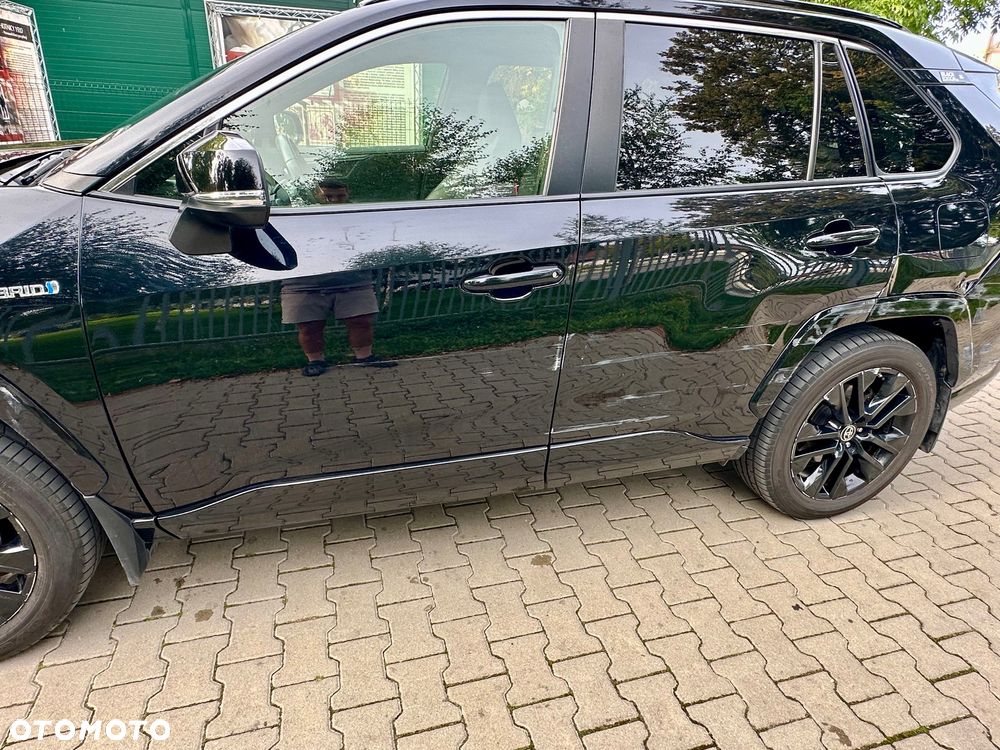 Toyota RAV4 2.5 Hybrid Black Edition by JBL 4x4 - 9