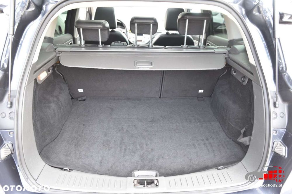 Ford Kuga - 19