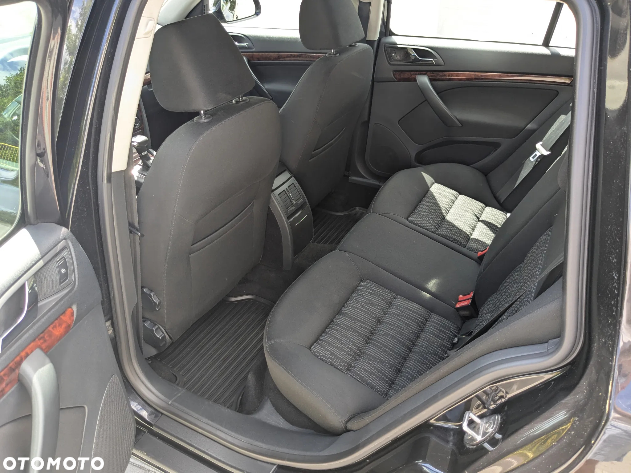 Skoda Octavia 1.9 TDI Elegance DSG - 9