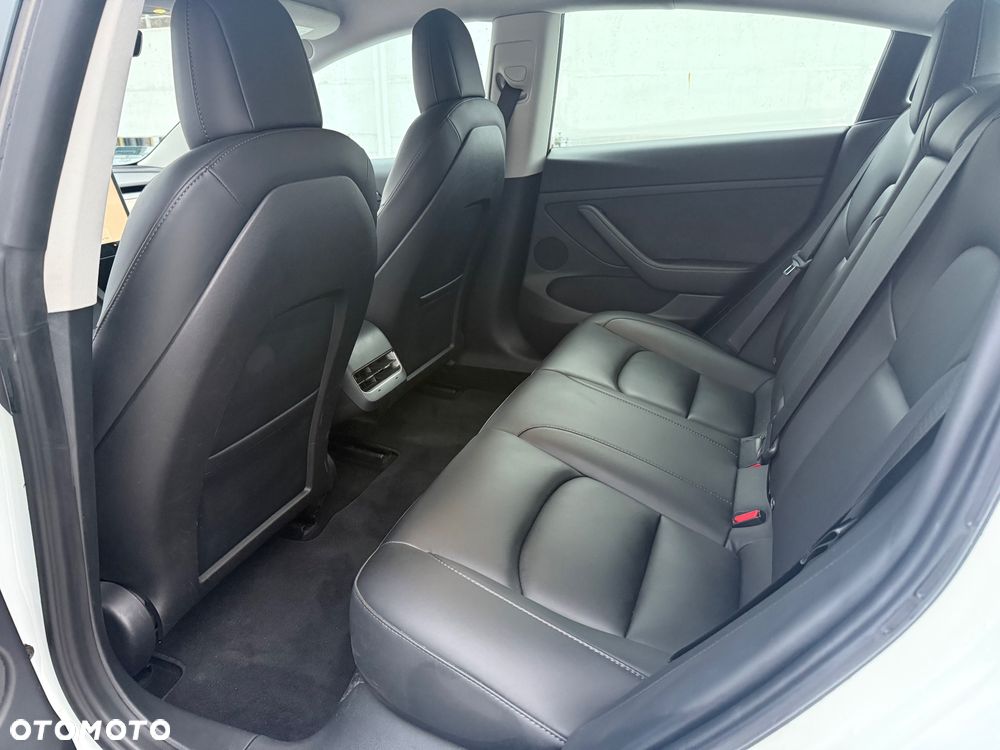 Tesla Model 3 - 19