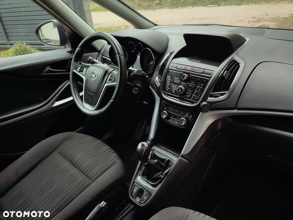 Opel Zafira 1.4 T Cosmo EcoFLEX S&S EU6 - 25