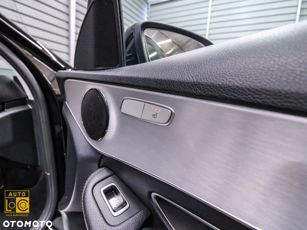 Mercedes-Benz Klasa C 300 d 9G-TRONIC Avantgarde - 31