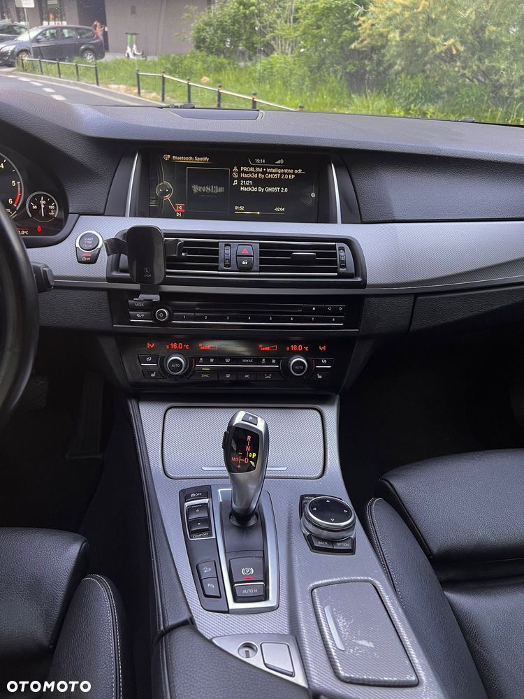 BMW Seria 5 530d xDrive Luxury Line - 8