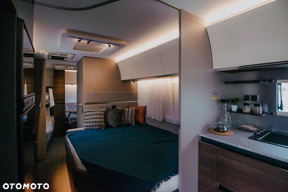 Adria Alpina 763 UK - 3