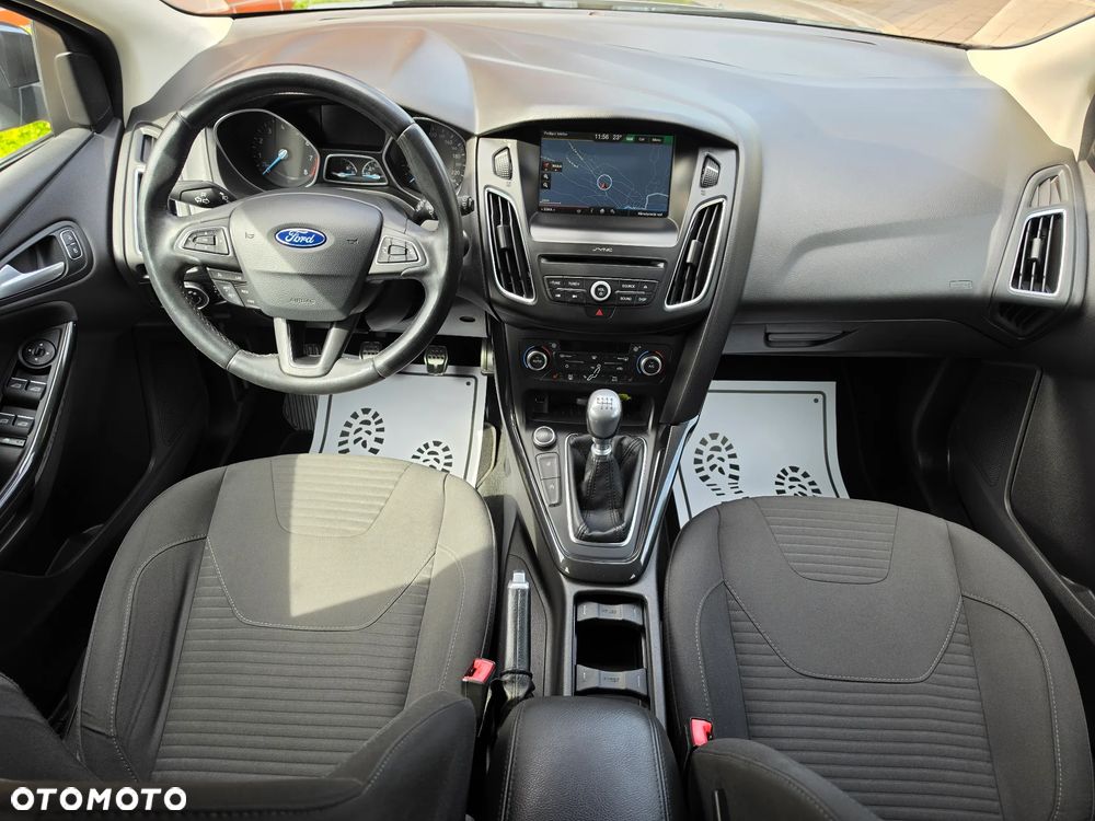Ford Focus 1.0 EcoBoost Titanium - 31