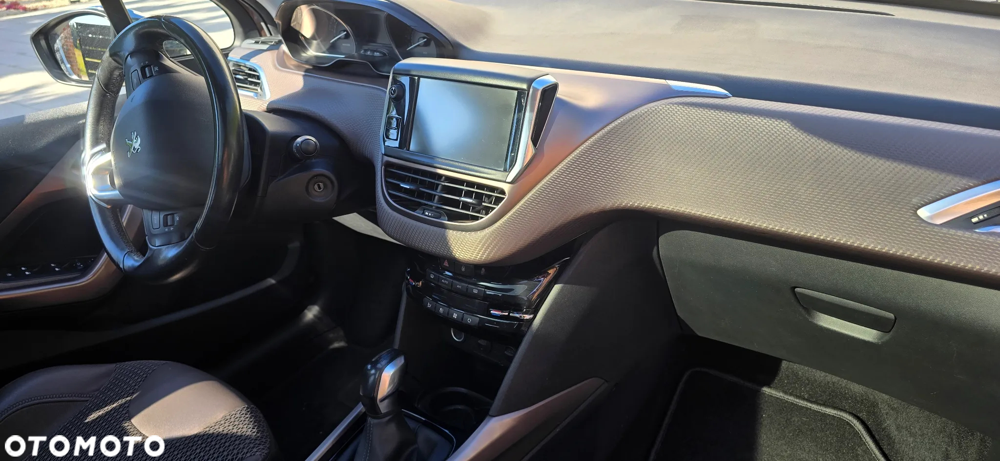 Peugeot 2008 1.6 VTi Allure - 9
