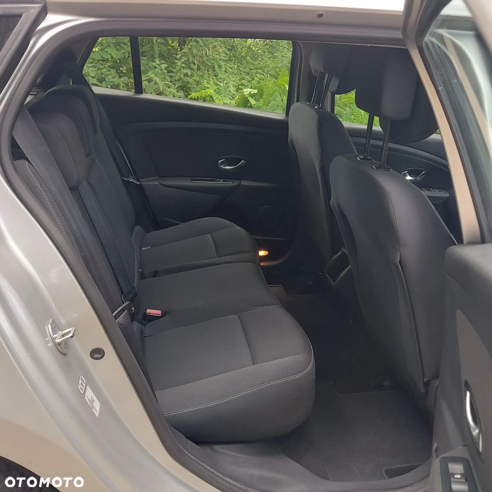 Renault Megane 1.6 16V Generation - 12