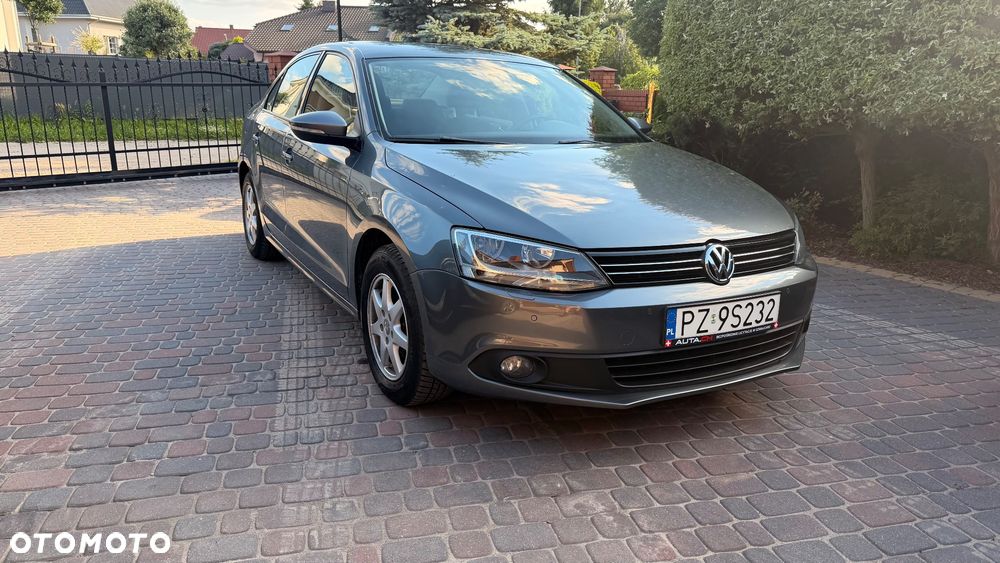 Volkswagen Jetta - 7