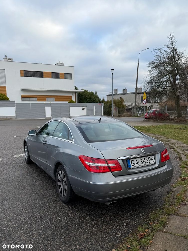 Mercedes-Benz Klasa E - 8