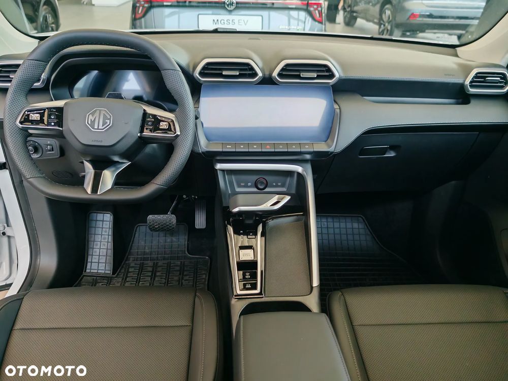 MG ZS Hybrid+ - 17