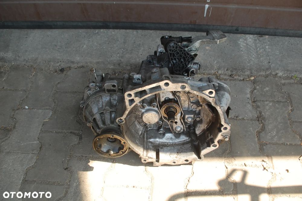 SKRZYNIA BIEGÓW KWB 1.4 TSI VW GOLF VI AUDI A3 8P SEAT SKODA - 1