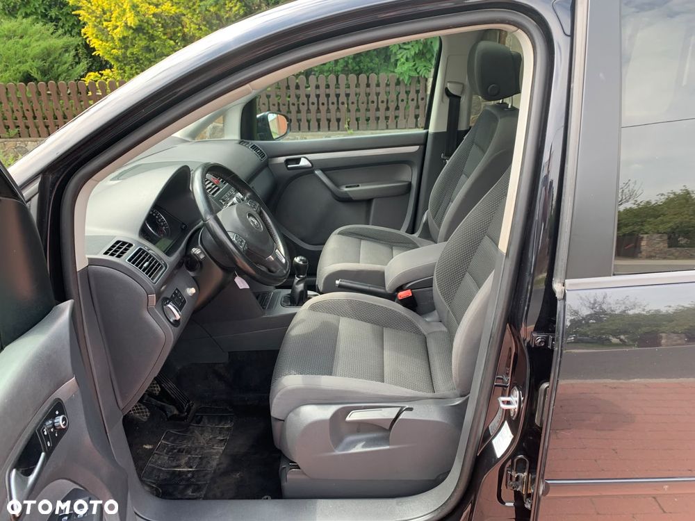 Volkswagen Touran 1.6 TDI DPF BlueMotion Technology Highline - 15