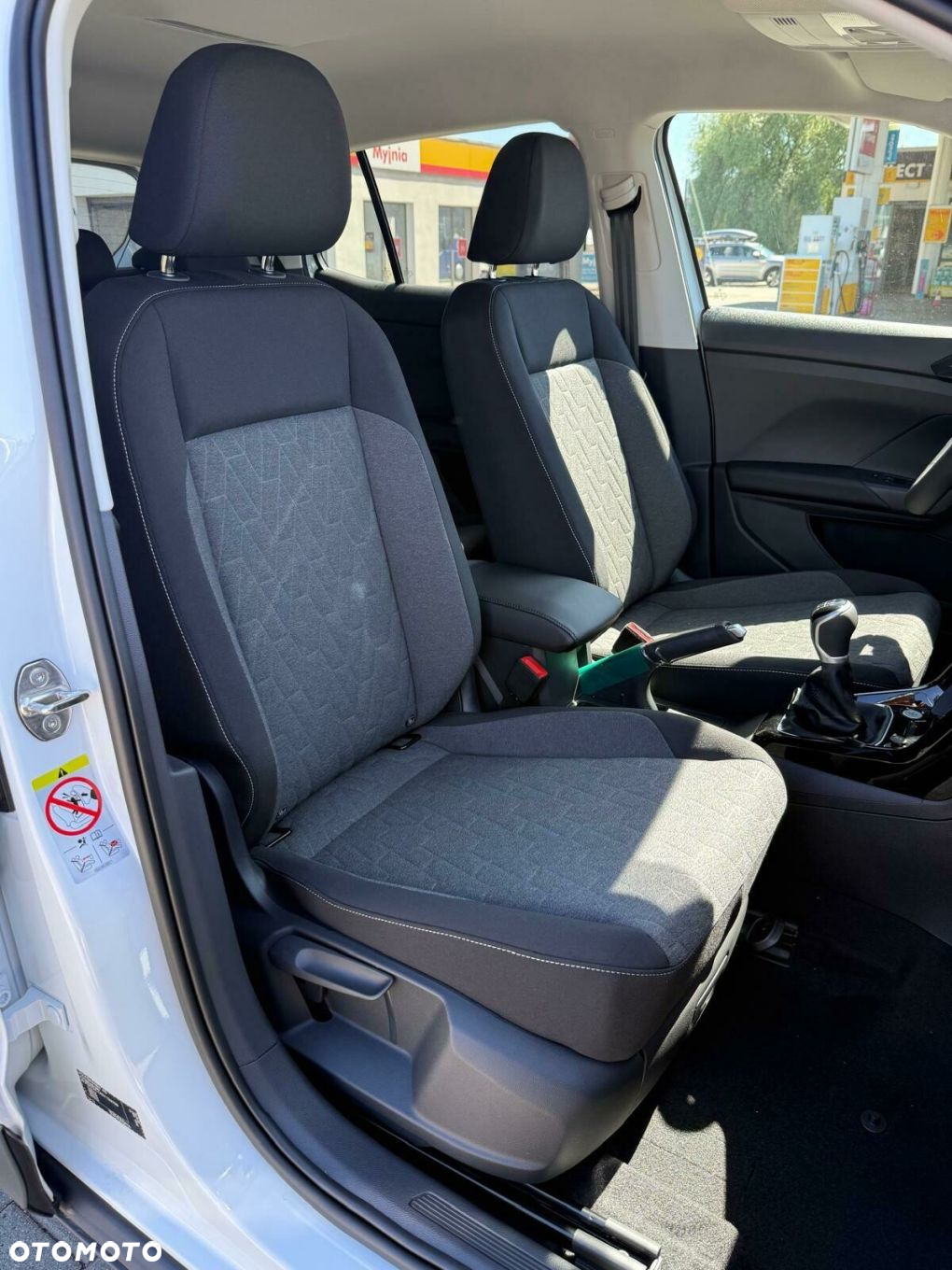 Volkswagen T-Cross - 11