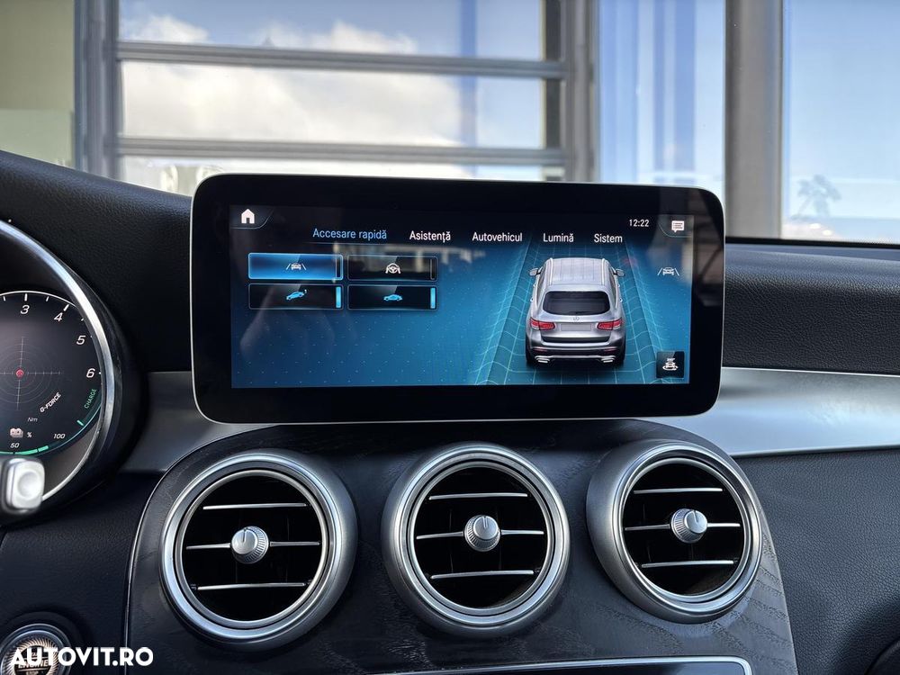 Mercedes-Benz GLC 300 de 4Matic 9G-TRONIC AMG Line - 18