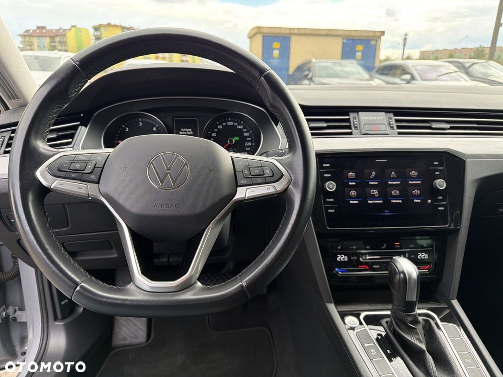 Volkswagen Passat - 14