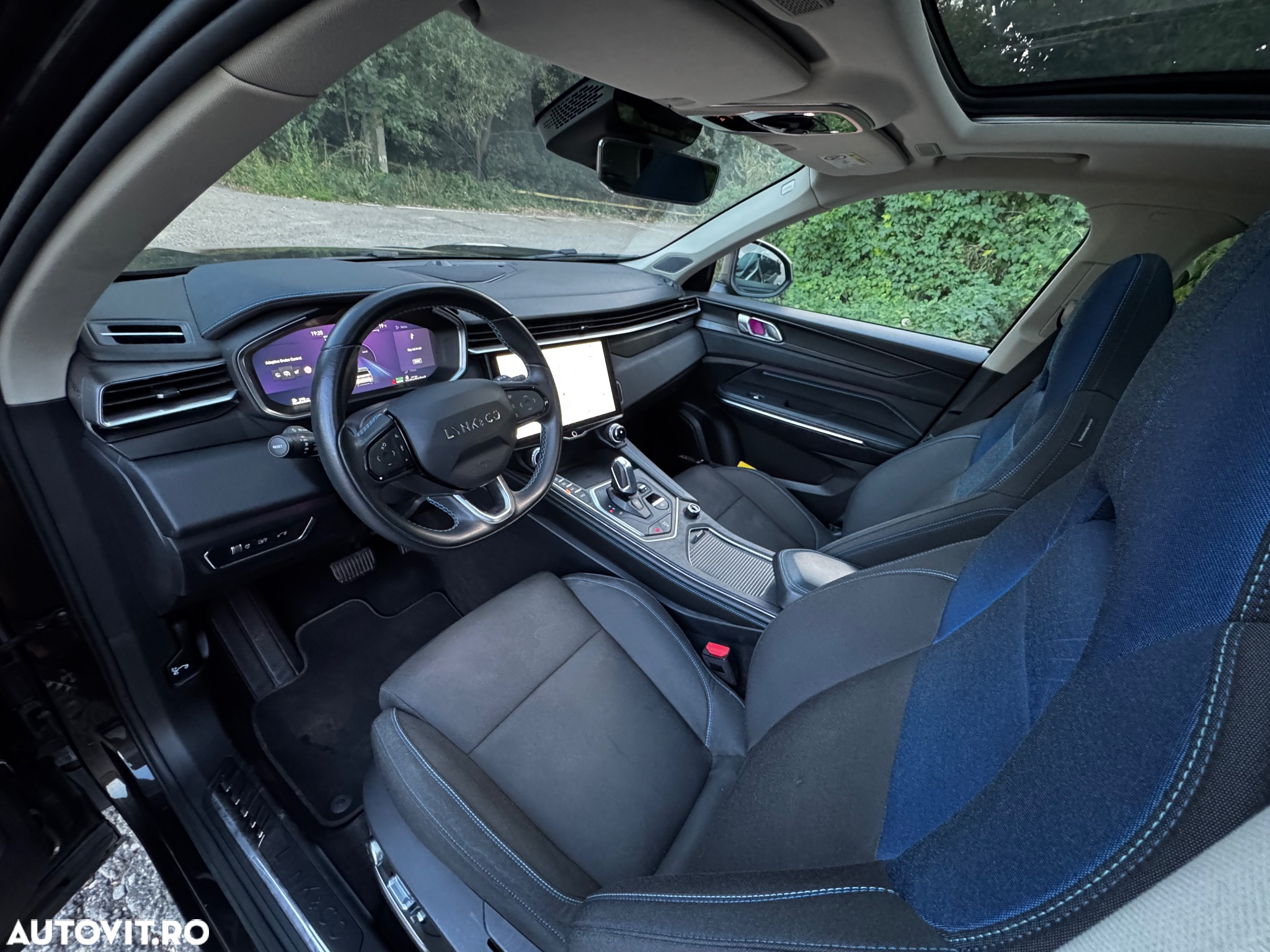 Lynk&Co 01 - 22