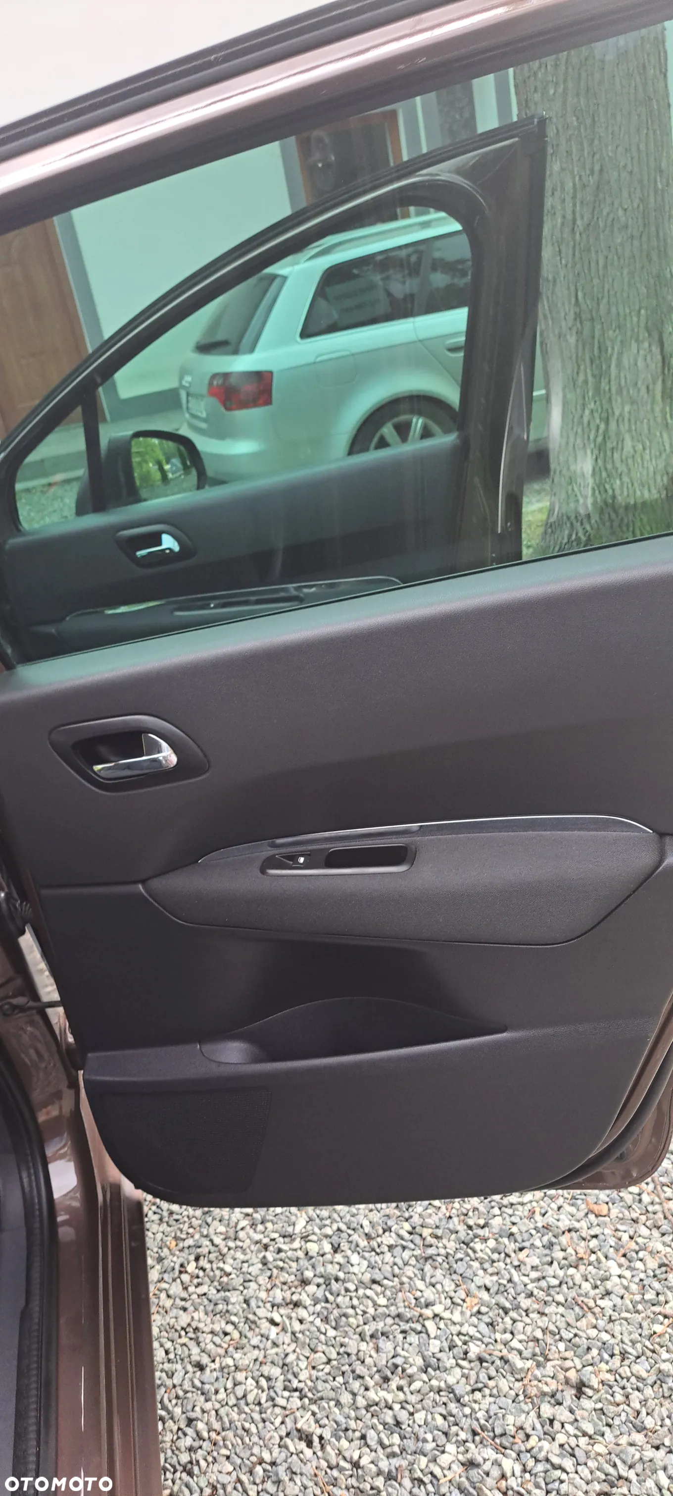 Peugeot 5008 - 14