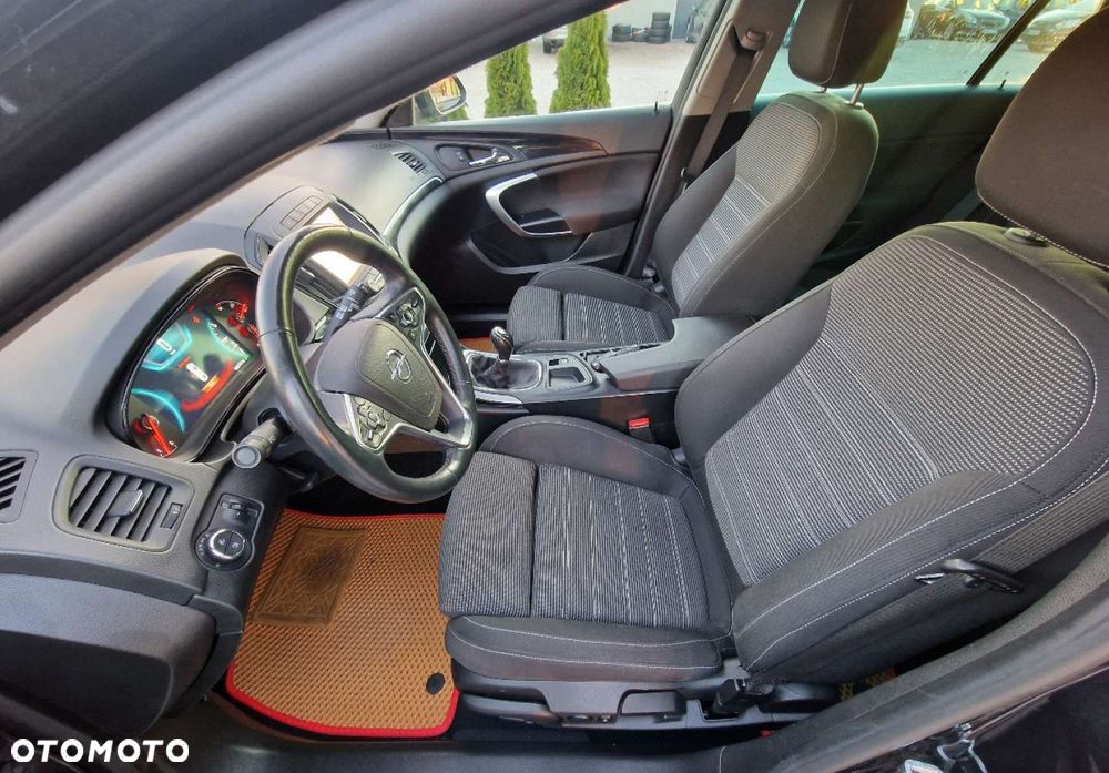 Opel Insignia - 16
