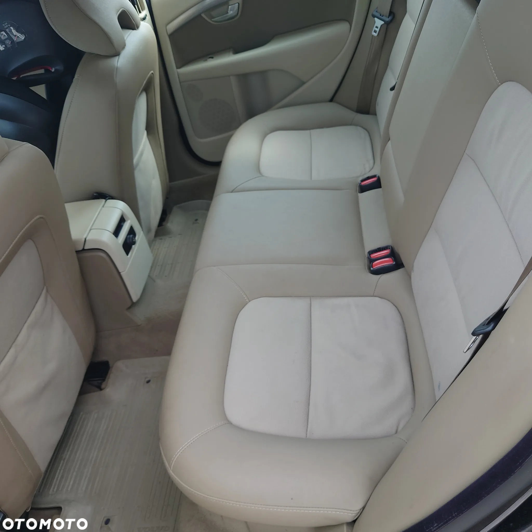 Volvo V70 D5 AWD DPF Kinetic - 17