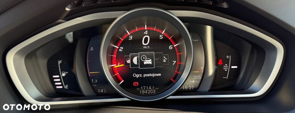 Volvo V40 T3 Drive-E Momentum - 28
