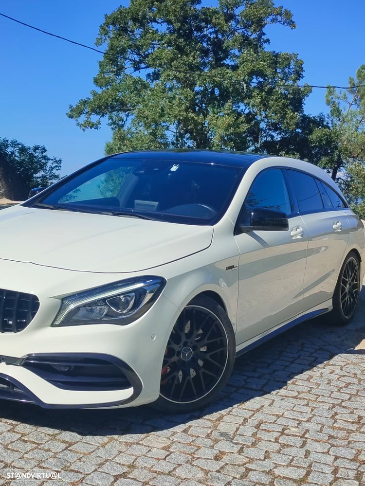 Mercedes-Benz CLA 45 AMG 4Matic Speedshift 7G-DCT Night Edition - 29