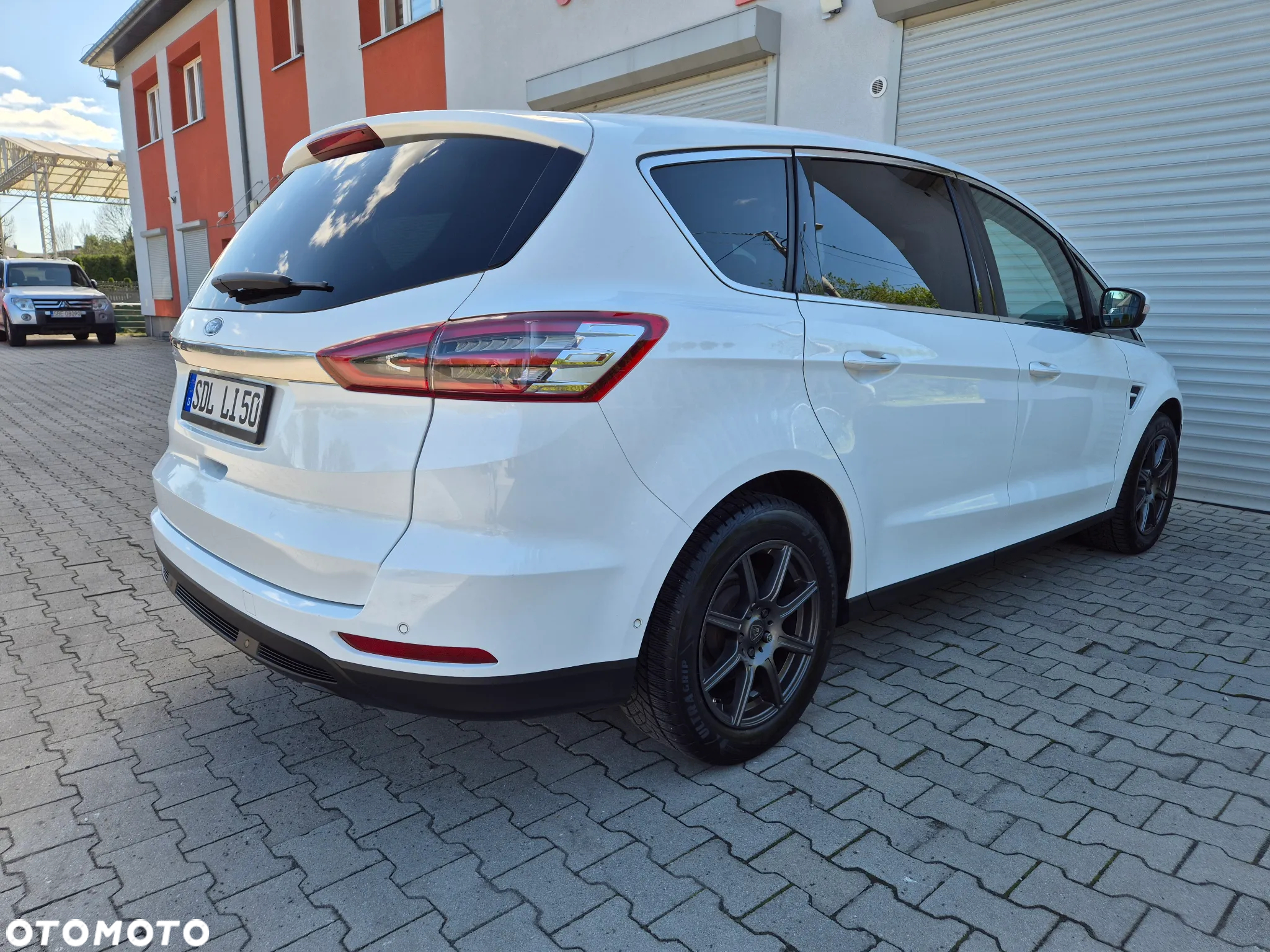 Ford S-Max 2.0 TDCi Titanium PowerShift - 4