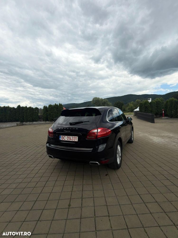 Porsche Cayenne - 3
