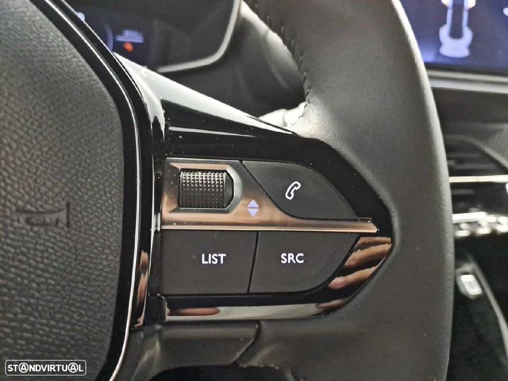 Peugeot 2008 - 17