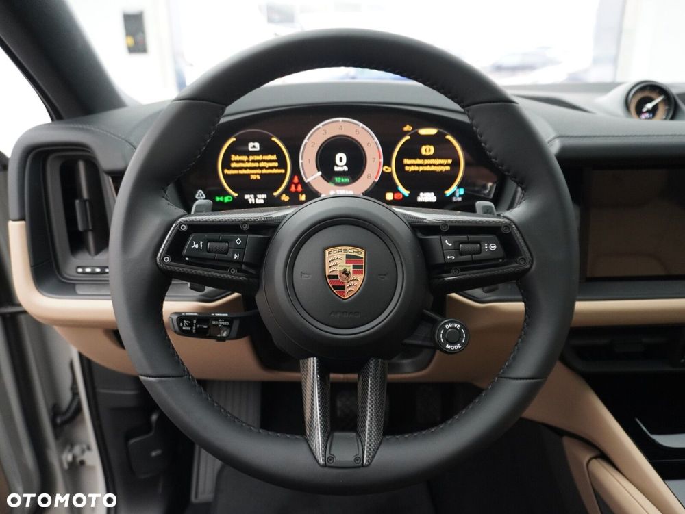 Porsche Cayenne - 27