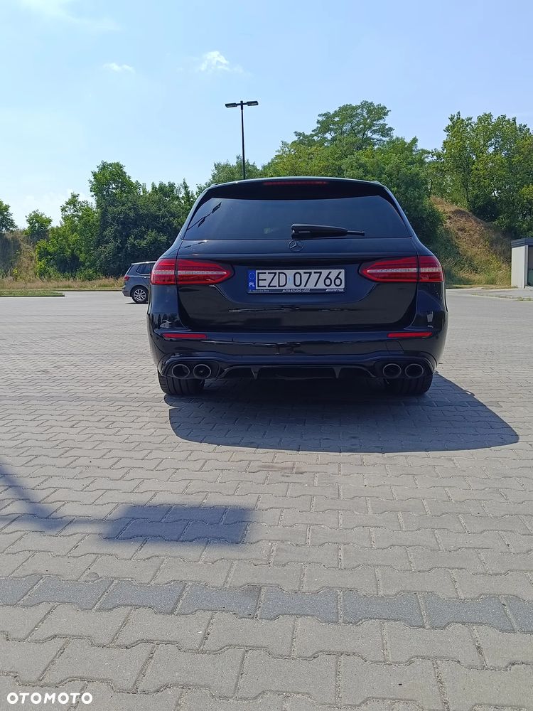 Mercedes-Benz Klasa E AMG 53 4-Matic+ - 4