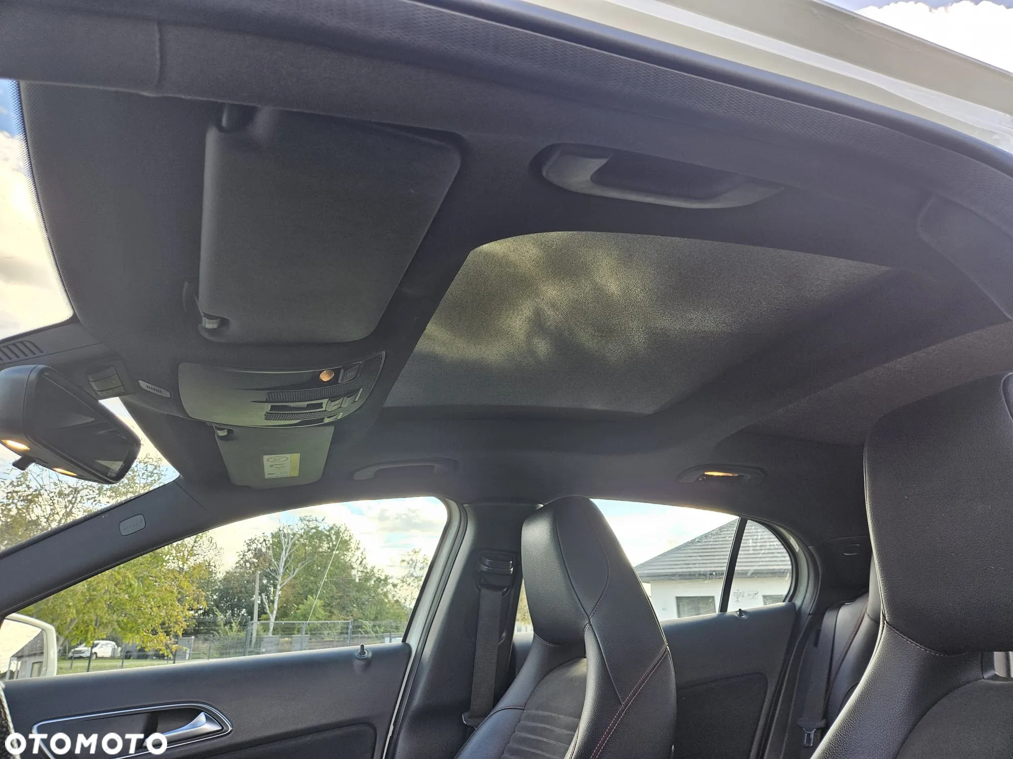 Mercedes-Benz GLA 250 4-Matic - 11