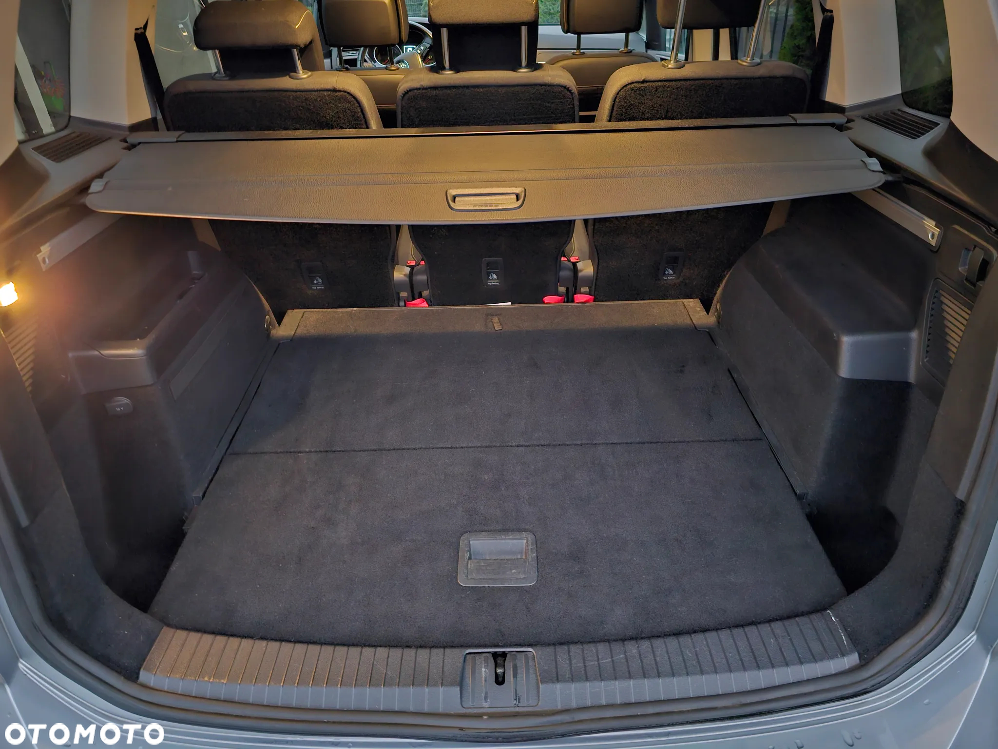 Volkswagen Touran 1.6 TDI SCR DSG Join - 13