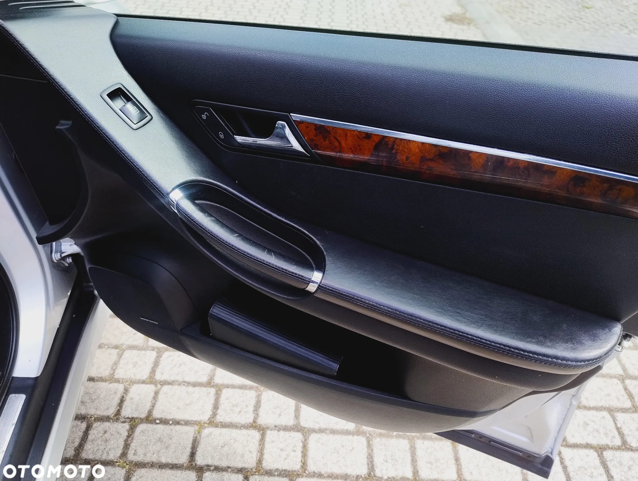 Mercedes-Benz Klasa R 500 4-Matic - 19