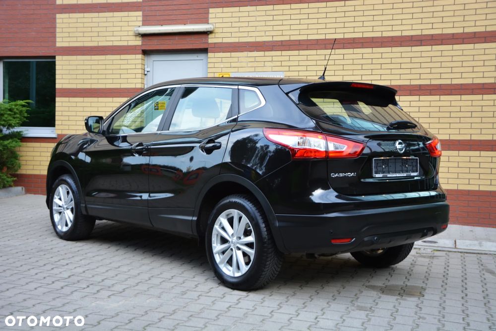 Nissan Qashqai 1.5 dCi DPF acenta - 4