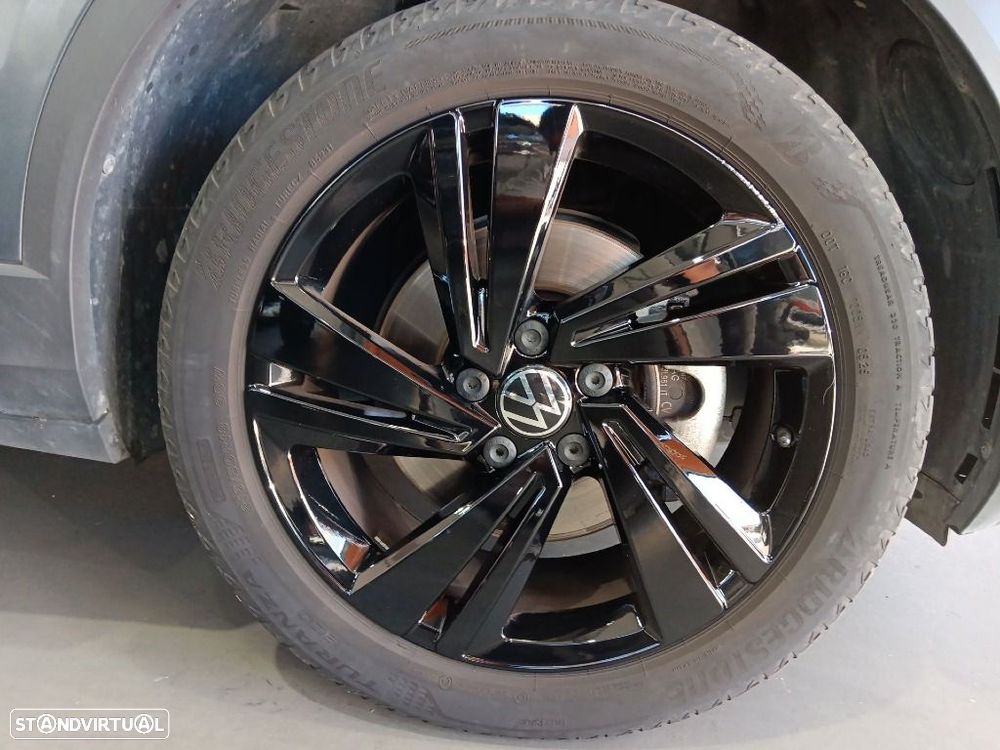 VW T-Roc - 35