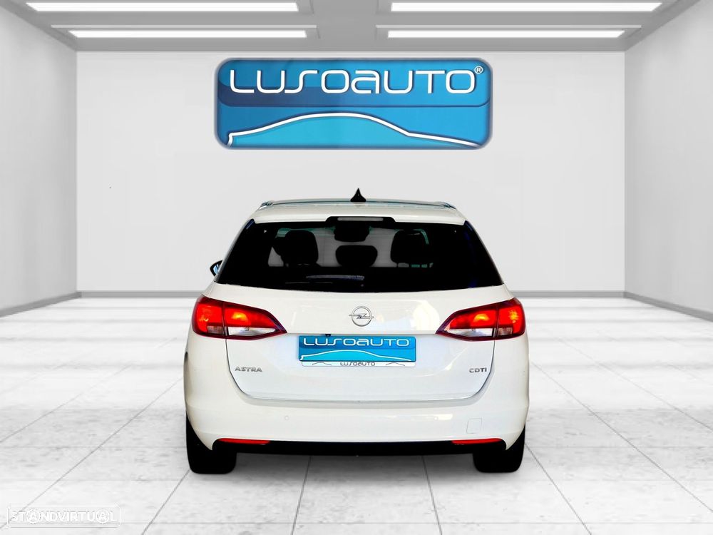 Opel Astra Sports Tourer - 6