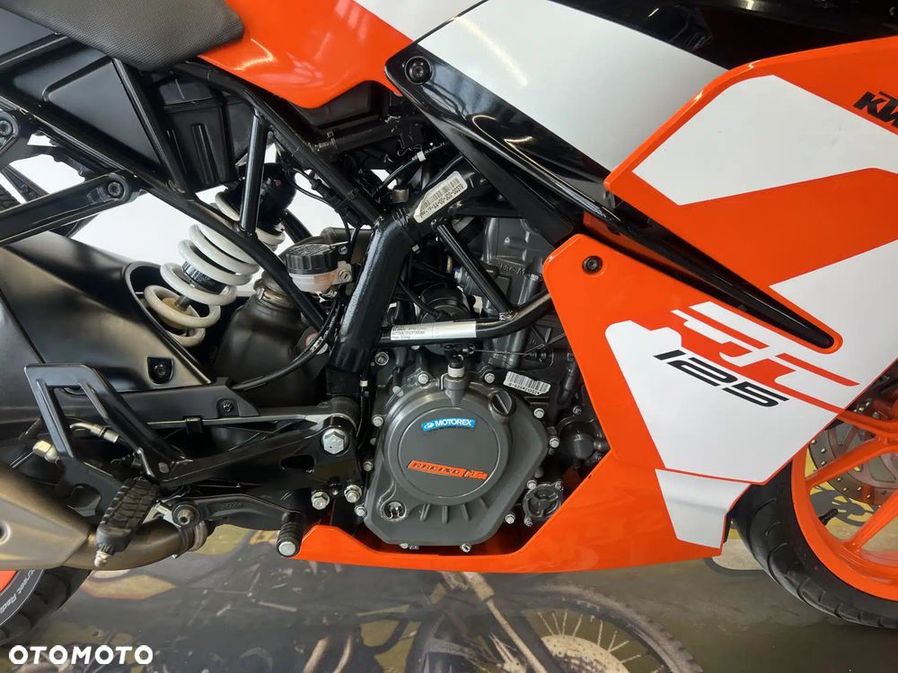 KTM RC 125 - 23