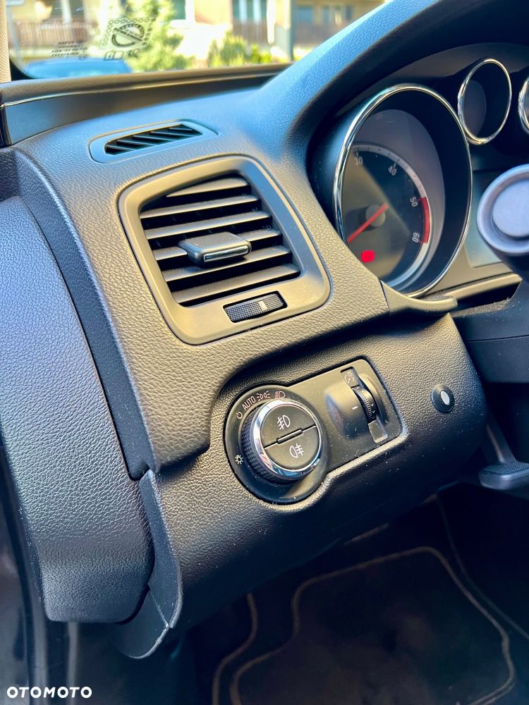 Opel Insignia 2.0 CDTI Cosmo - 17