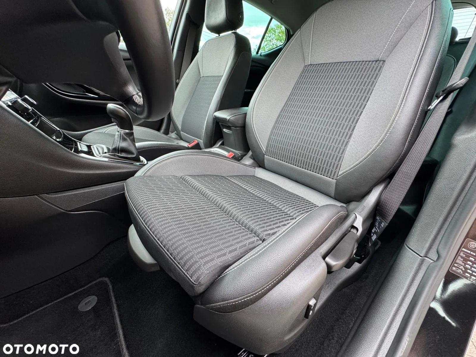 Opel Astra 1.2 Turbo Start/Stop Edition - 34