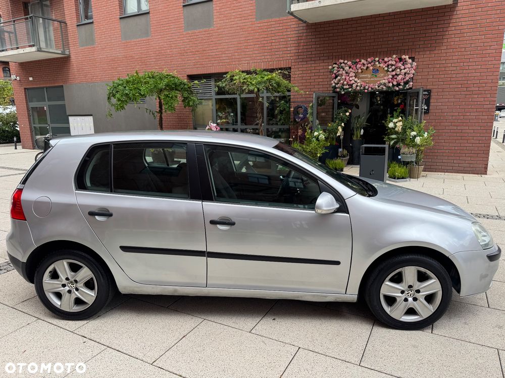 Volkswagen Golf 1.6 Comfortline - 2