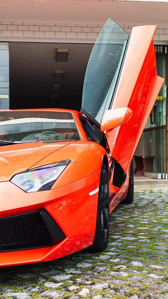 Lamborghini Aventador 6.5 V12 LP700-4 - 9