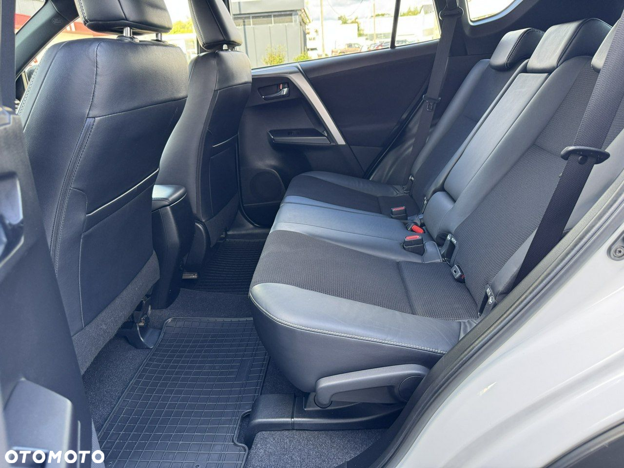 Toyota RAV4 2.0 D-4D Premium 4x2 - 30